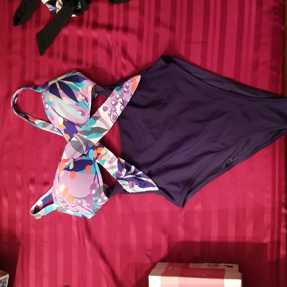 NWT Cupshe size M bathing suit